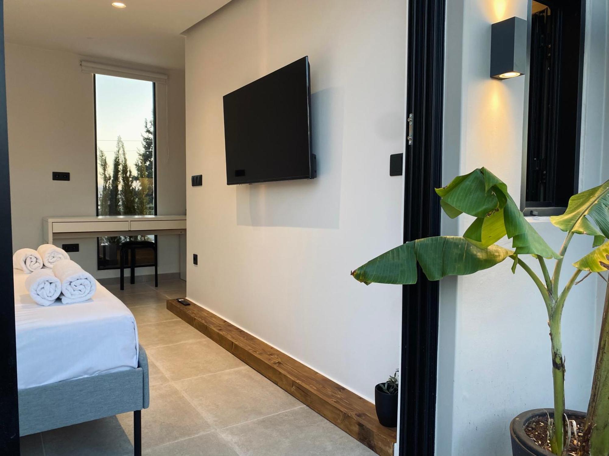 Hyperion Penthouse Apartment Patras Exterior foto