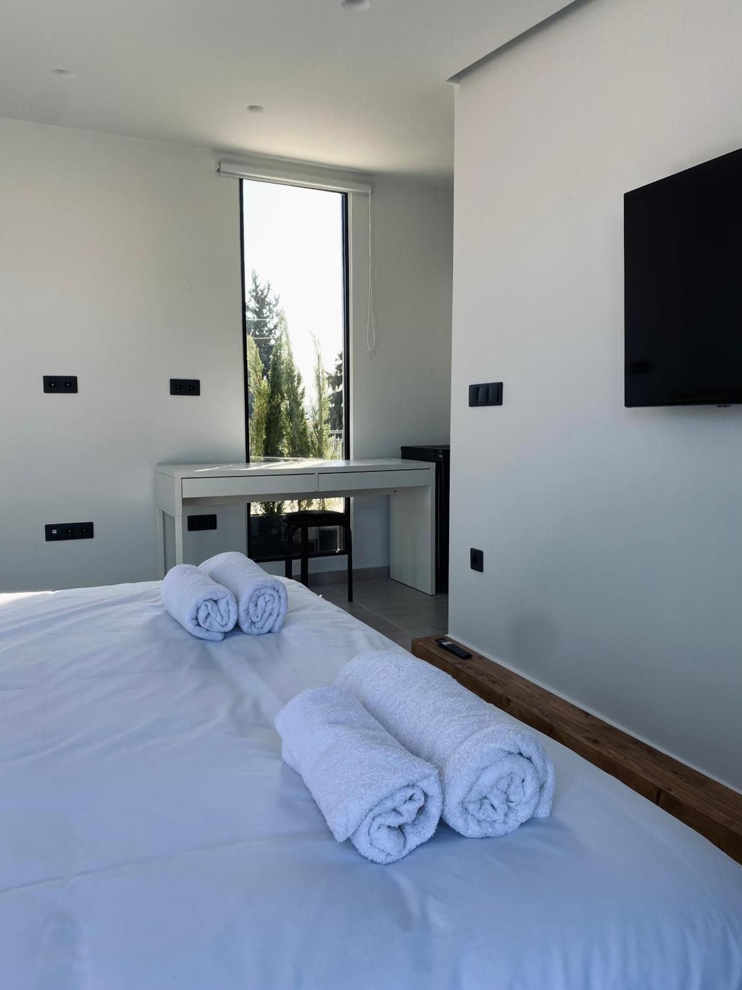 Hyperion Penthouse Apartment Patras Exterior foto