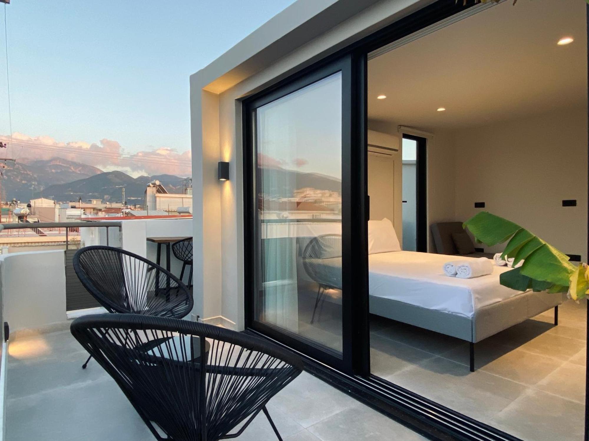 Hyperion Penthouse Apartment Patras Exterior foto