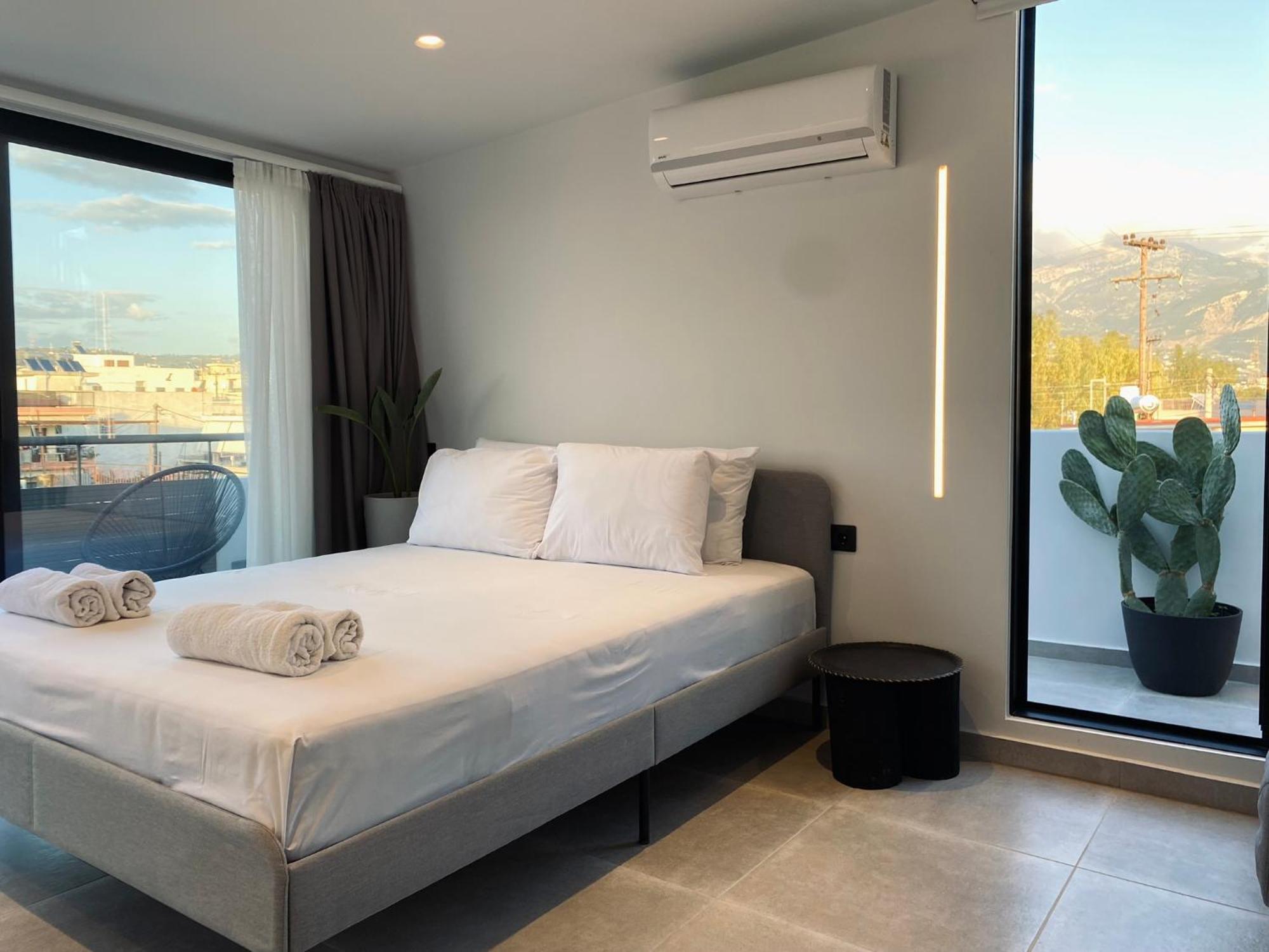 Hyperion Penthouse Apartment Patras Exterior foto